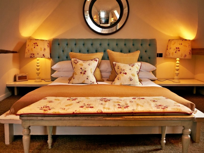 Chesterfield-Headboards-London-Headboards-Battersea.jpg